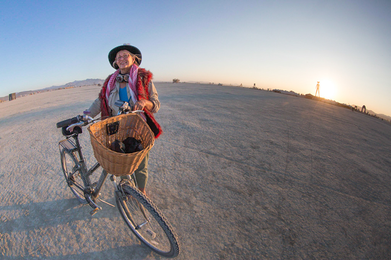 %_tempFileNameAshala%20on%20the%20Playa%20Tuesday%20morning%2001%