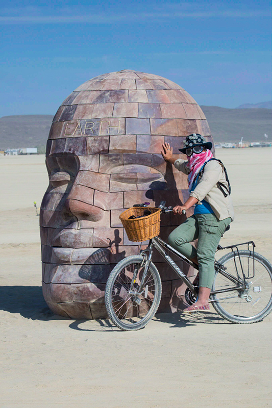 %_tempFileNameAshala%20with%20Easter%20Island%20head%20on%20Playa%2002%