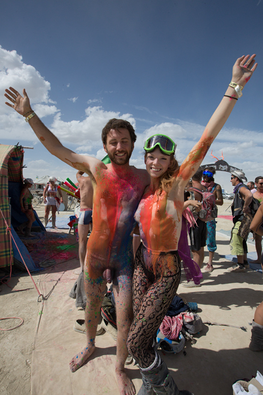 %_tempFileNameColorful%20people%20at%20Holi%20High%2009%