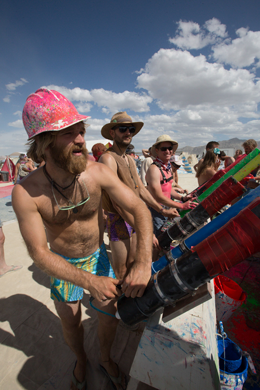 %_tempFileNamePaint%20cannon%20at%20Holi%20High%