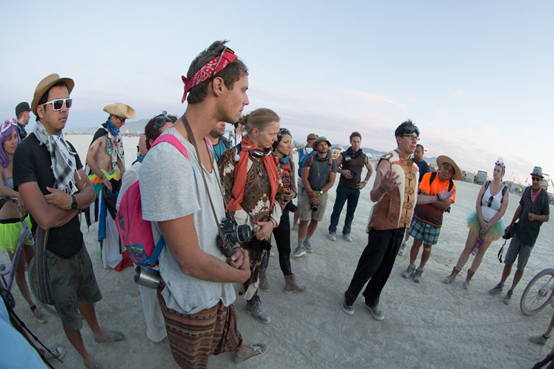 %_tempFileNamePhotographers%20on%20the%20Photo%20Walk%2013%