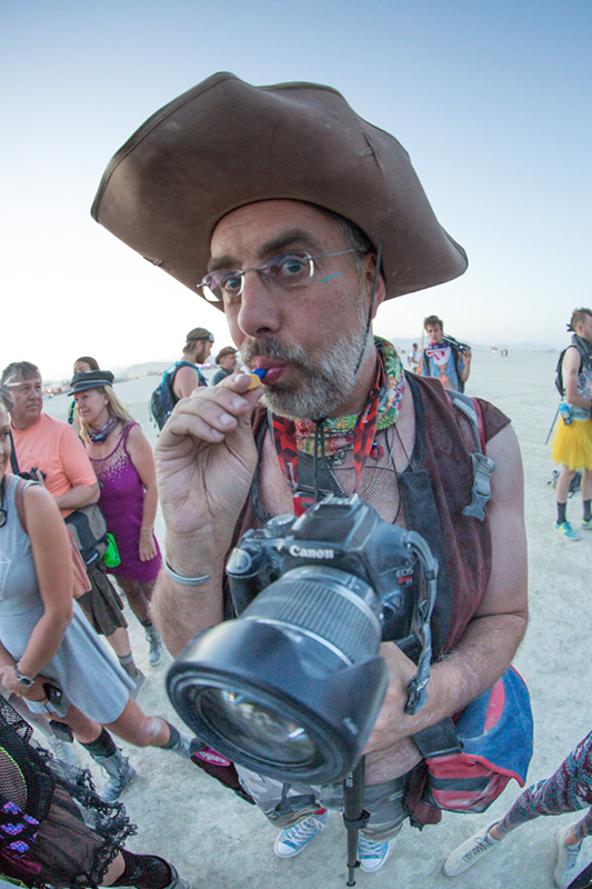 %_tempFileNamePhotographers%20on%20the%20Photo%20Walk%2022%