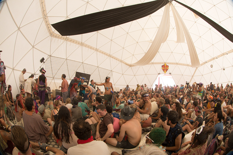 %_tempFileNameTedX%20crowd%20in%20dome%2007%