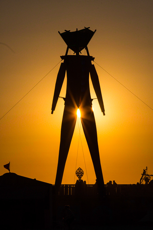 %_tempFileNameThe%20Souk%20Tuesday%20sunrise%2083%