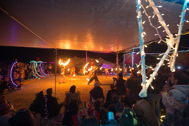 %_tempFileNameThursday%20night%20on%20the%20Esplanade%20017%