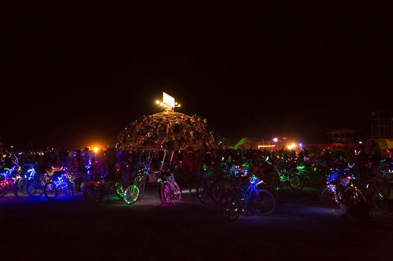 %_tempFileNameThursday%20night%20on%20the%20Esplanade%20089%