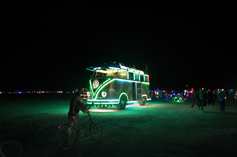 %_tempFileNameThursday%20night%20on%20the%20Esplanade%20108%