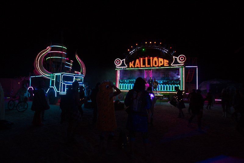 %_tempFileNameThursday%20night%20on%20the%20Esplanade%20116%